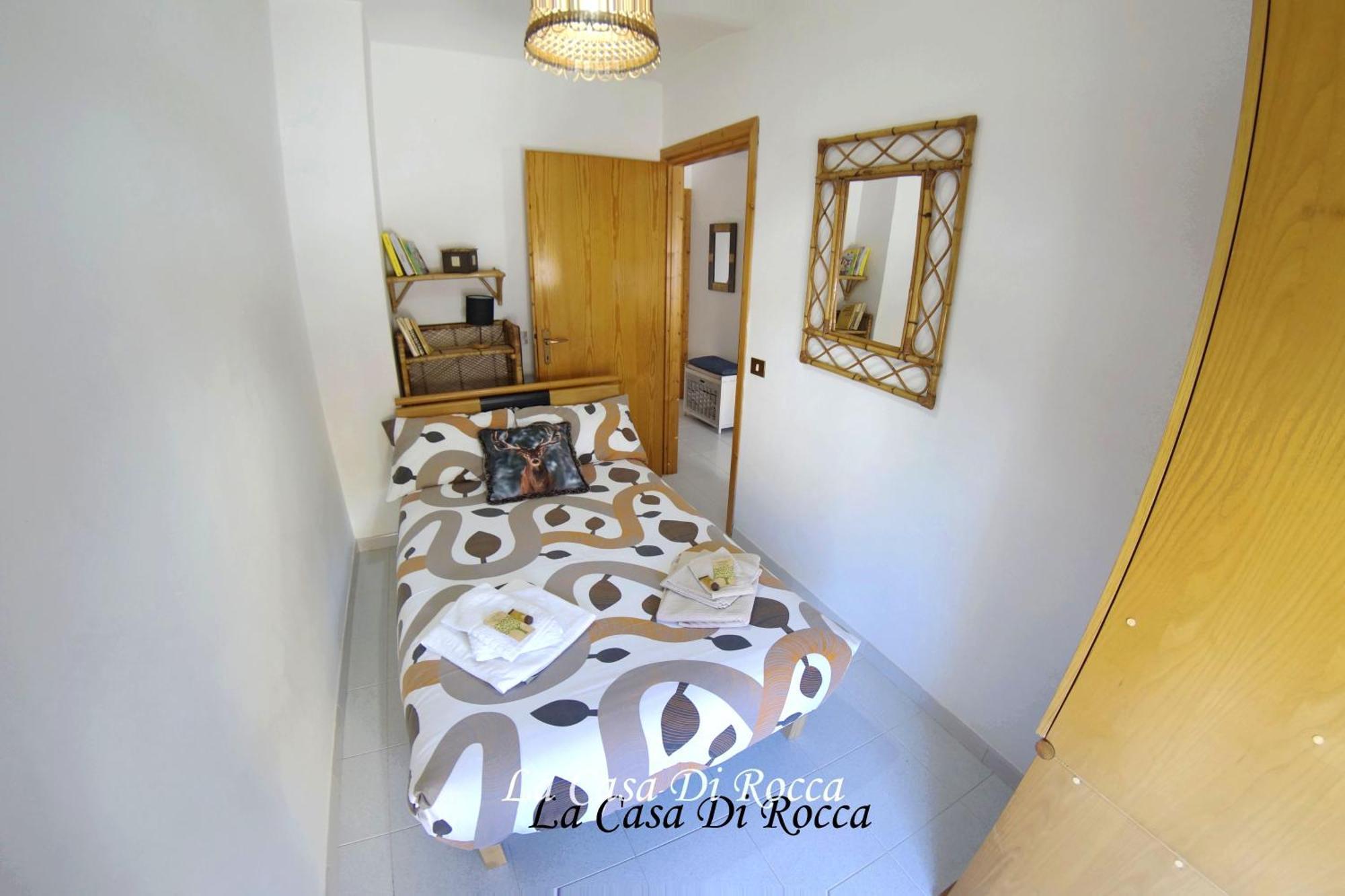 カステル・ディ・サングロLa Casa Di Roccaアパートメント エクステリア 写真