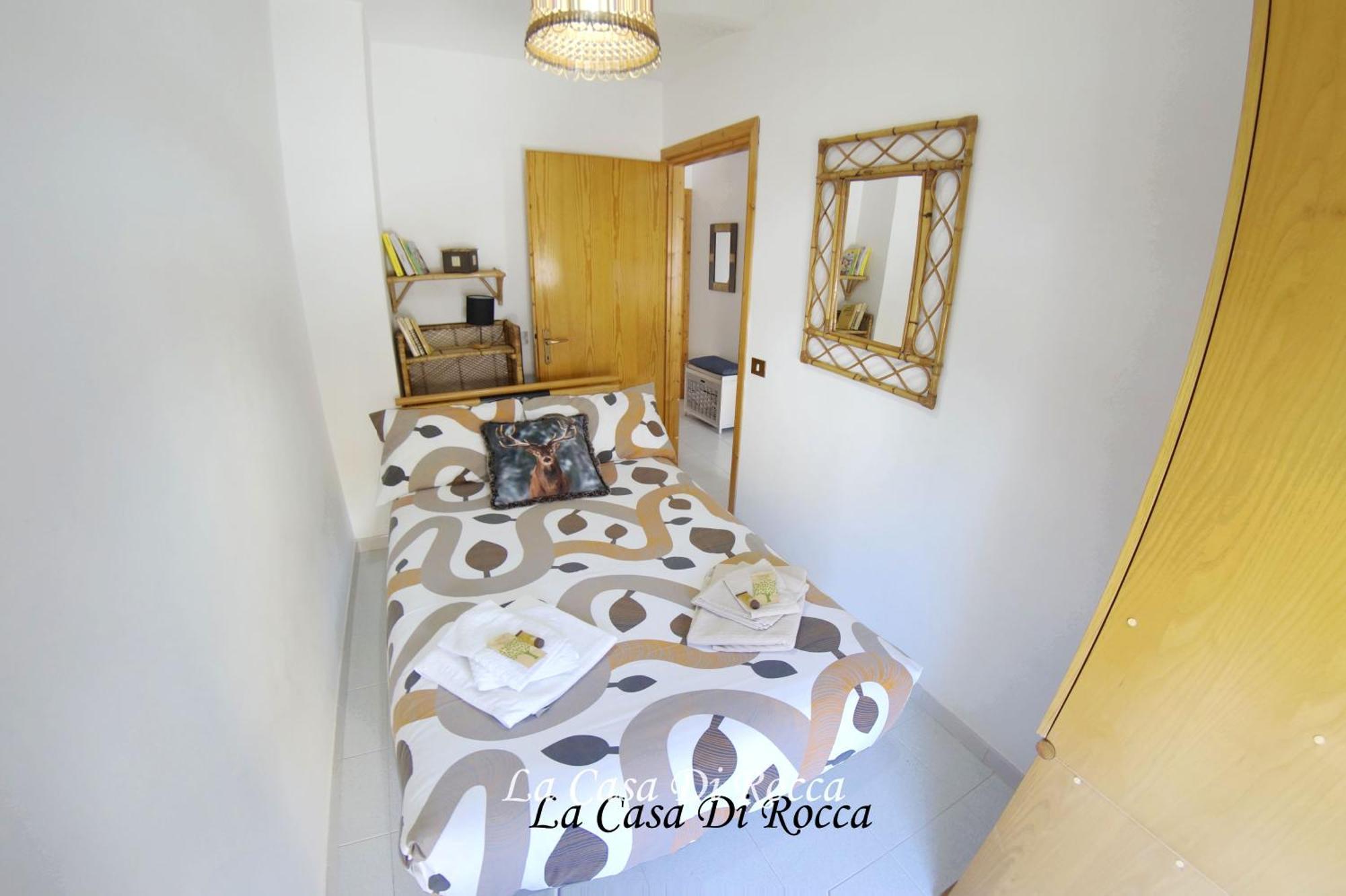 カステル・ディ・サングロLa Casa Di Roccaアパートメント エクステリア 写真